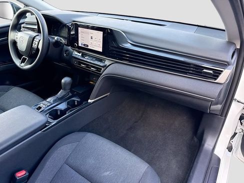 Used 2025 Toyota Camry LE FWD image 30