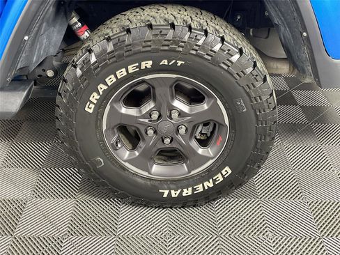 Used 2021 Jeep Gladiator Rubicon AWD/4WD image 32