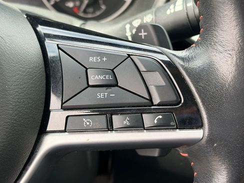 Used 2024 Nissan Altima 2.5 SR FWD image 11
