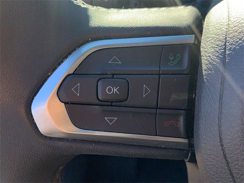 Used 2024 Jeep Compass Latitude image 26