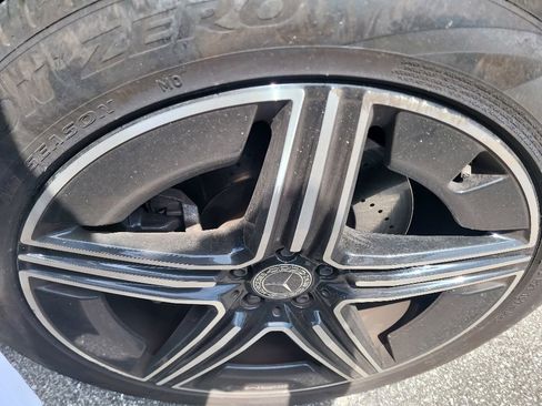 Used 2025 Mercedes-Benz GLE 450 4MATIC image 13
