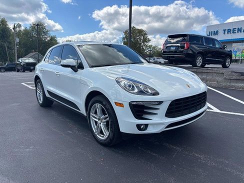 Used 2018 Porsche Macan S image 2