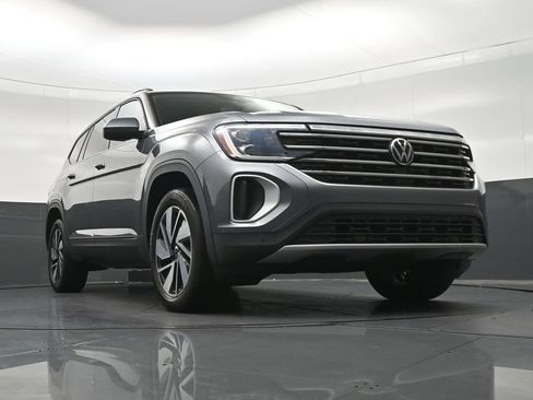 Used 2024 Volkswagen Atlas SE FWD image 29