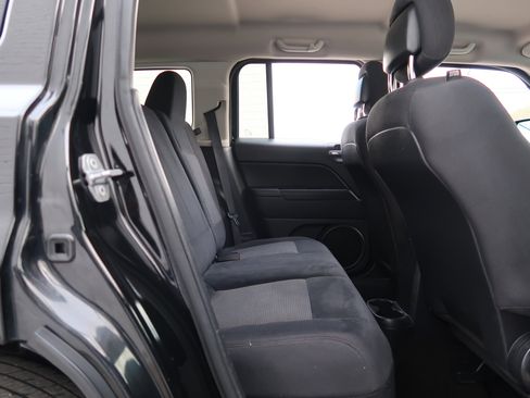 Used 2015 Jeep Patriot Sport w/ Power Value Group image 31