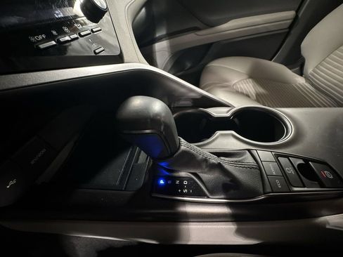 Used 2023 Toyota Camry SE image 26