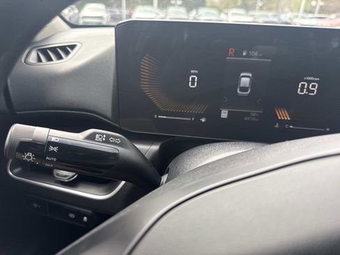 Used 2025 Kia K4 FWD image 31