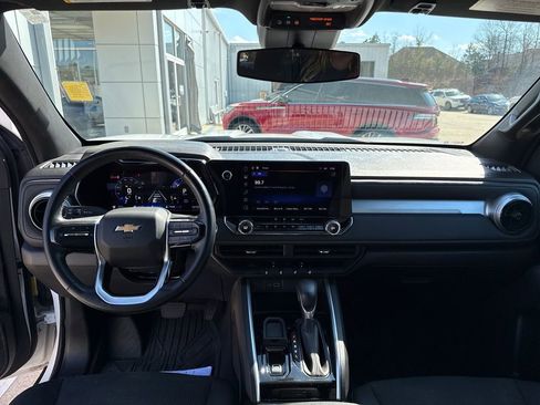 Used 2024 Chevrolet Colorado LT w/ LT Convenience Package image 26
