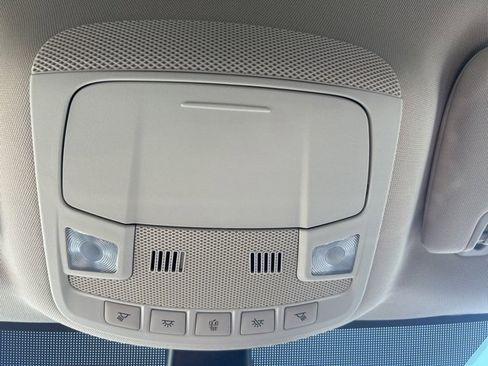 Used 2024 Ford Edge SEL image 29