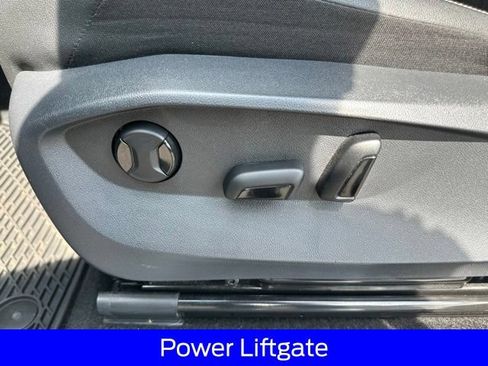 Used 2023 Volkswagen Tiguan SE R-Line AWD/4WD image 18