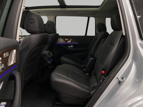 New 2026 Mercedes-Benz GLS 450 4MATIC image 32