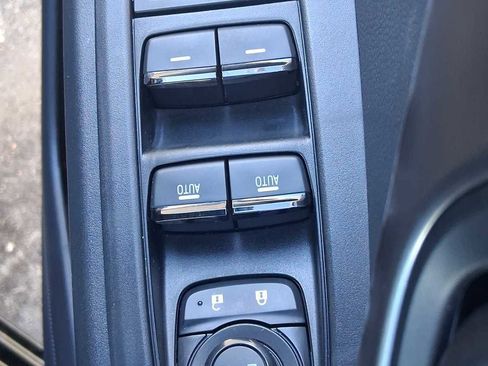 Certified 2025 Subaru Impreza 2.0i image 13