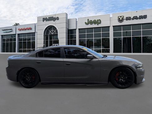 Certified 2018 Dodge Charger R/T RWD image 2