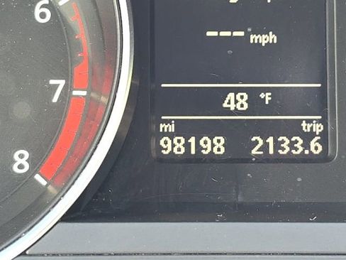 Used 2015 Volkswagen Jetta SE FWD image 14