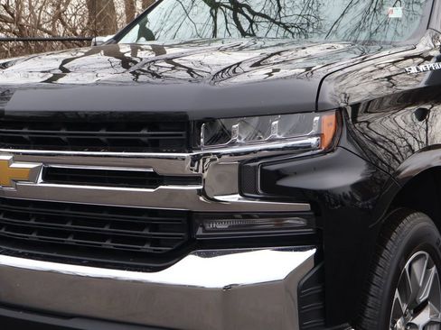 Used 2021 Chevrolet Silverado 1500 LT image 3