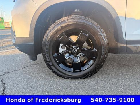 Used 2025 Honda Ridgeline Black Edition image 7