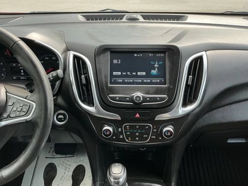 Used 2018 Chevrolet Equinox LT FWD image 25