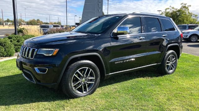 Used 2018 Jeep Grand Cherokee Limited w/ Luxury Group II AWD/4WD image 3