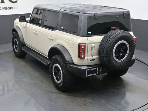 Used 2025 Ford Bronco Outer Banks w/ Sasquatch Package AWD/4WD image 42