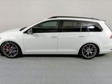 Used 2019 Volkswagen Golf S image 3
