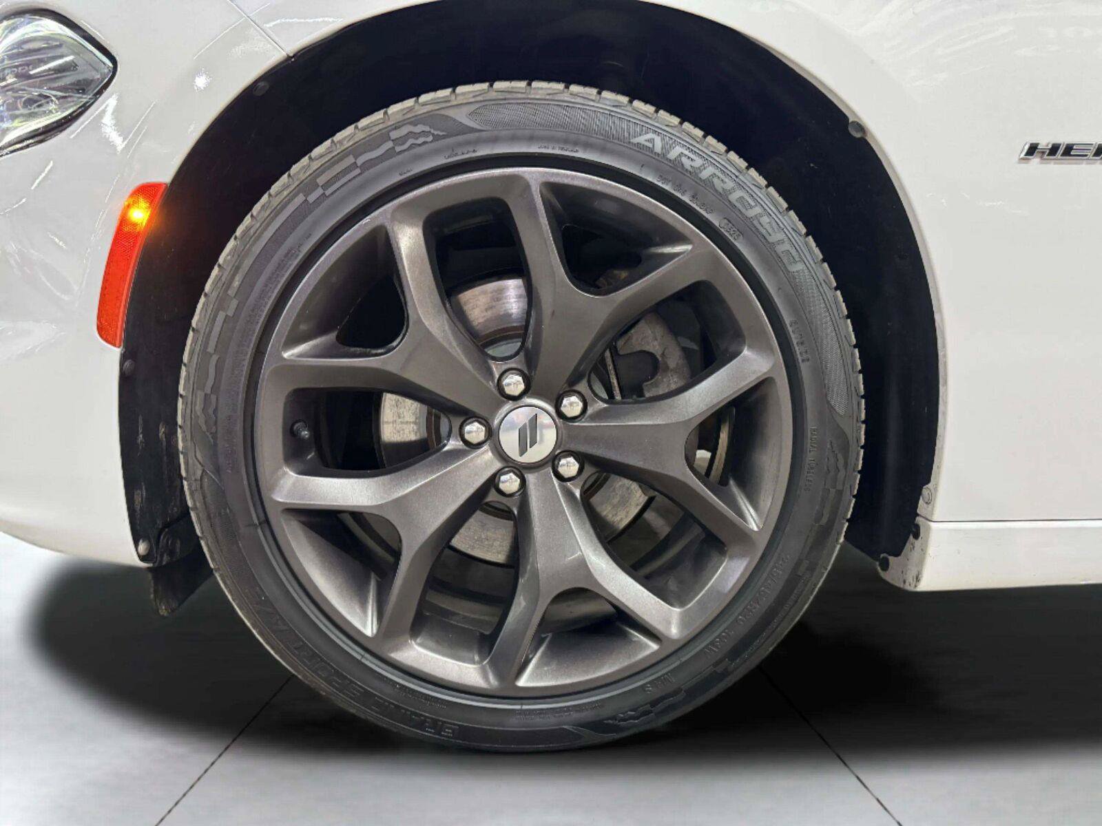 Used 2018 Dodge Charger R/T w/ Plus Group RWD image 43