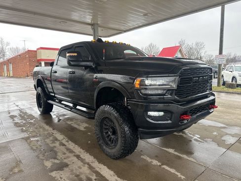 Used 2024 RAM 2500 Limited image 2