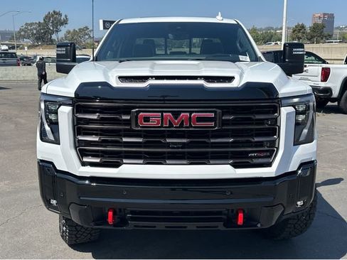 New 2026 GMC Sierra 2500 AT4X image 2