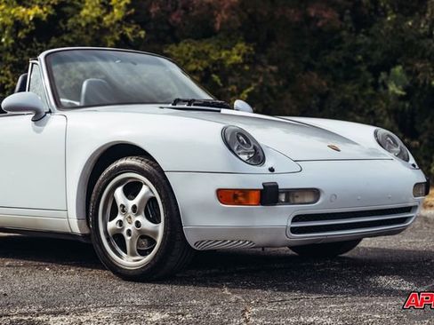 Used 1997 Porsche 911 Carrera image 43