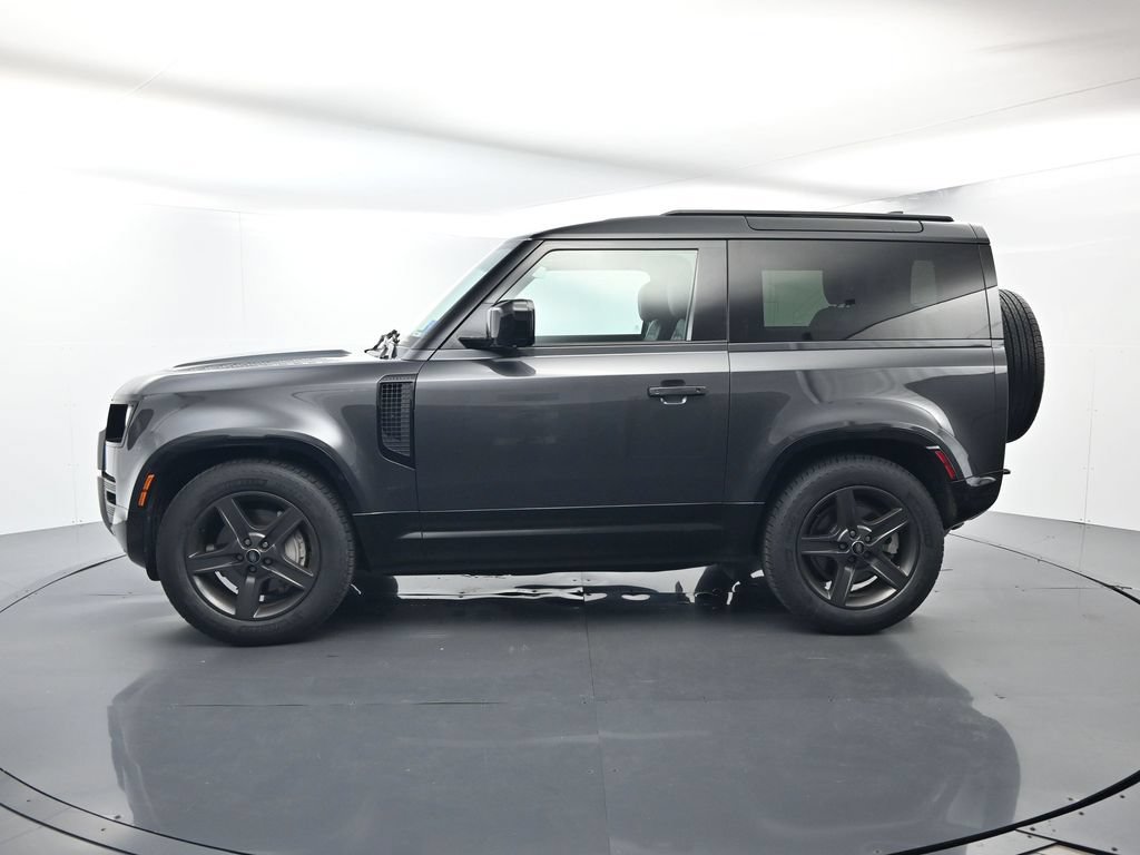 Used 2024 Land Rover Defender 90 X-Dynamic SE AWD/4WD image 2