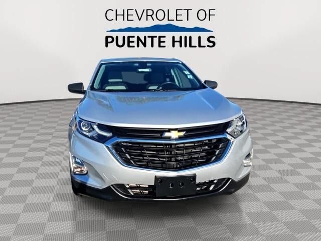Used 2019 Chevrolet Equinox LS w/ LS Convenience Package FWD image 2