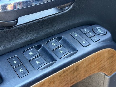 Used 2017 Chevrolet Silverado 2500 LTZ w/ Duramax Plus Package image 12