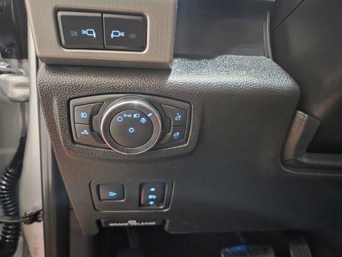 Used 2019 Ford F250 Platinum w/ Platinum Ultimate Package image 40