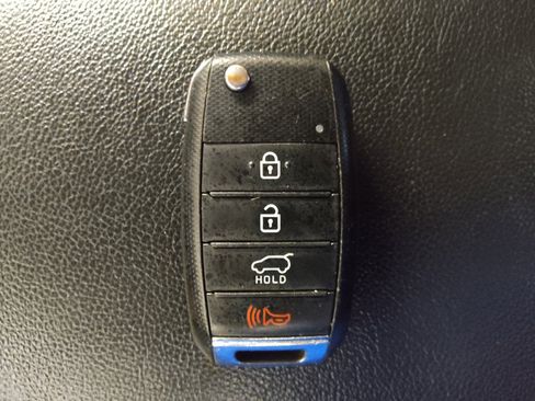 Used 2018 Kia Sportage LX FWD image 32