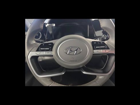 Used 2022 Hyundai Elantra SEL w/ Convenience Package FWD image 14