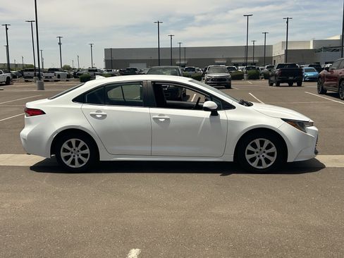 Used 2023 Toyota Corolla LE FWD image 6