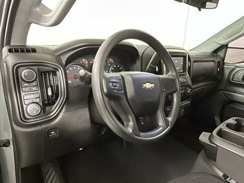Used 2019 Chevrolet Silverado 1500 Custom w/ Custom Value Package AWD/4WD image 14