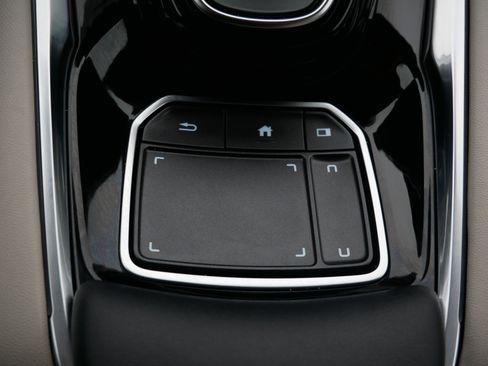 Certified 2025 Acura RDX w/Technology Package image 31