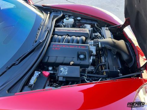 Used 2009 Chevrolet Corvette Coupe w/ Z51 Performance Package image 18