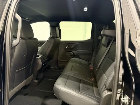 Used 2025 Chevrolet Silverado EV LT image 17