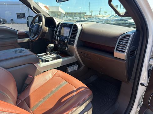 Used 2019 Ford F150 King Ranch w/ Equipment Group 601A Luxury AWD/4WD image 12