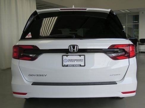 Used 2023 Honda Odyssey Sport image 27