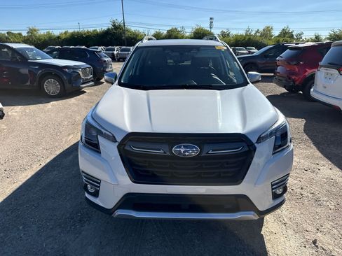 Used 2023 Subaru Forester Touring AWD/4WD image 10