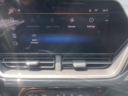 Used 2024 Chevrolet Trax RS FWD image 16