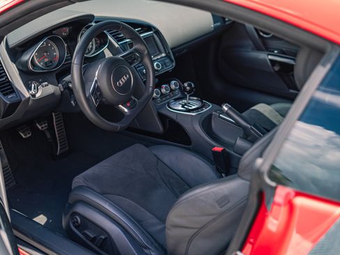 Used 2015 Audi R8 V8 AWD/4WD image 2
