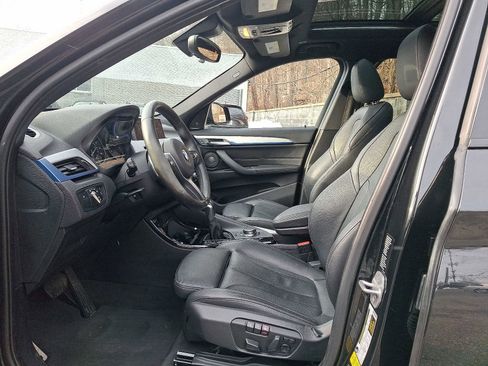 Used 2017 BMW X1 xDrive28i image 13