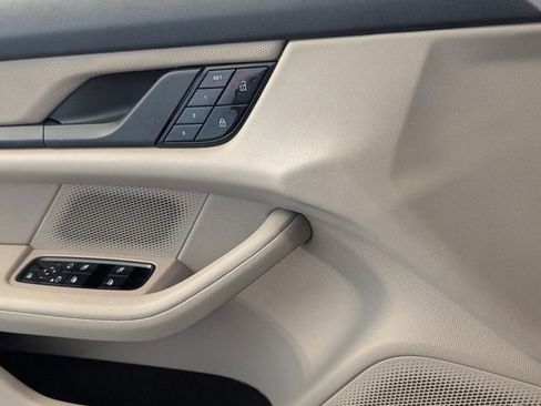 Used 2021 Porsche Taycan Base image 21