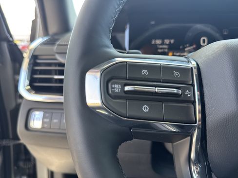 New 2026 GMC Acadia Elevation w/ Elevation Premium Package AWD/4WD image 15