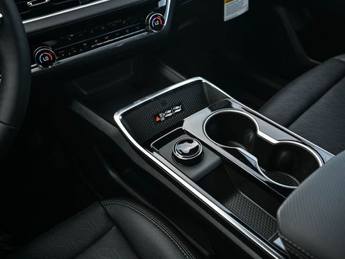 New 2026 Chevrolet Equinox LT w/ Convenience Package II image 27