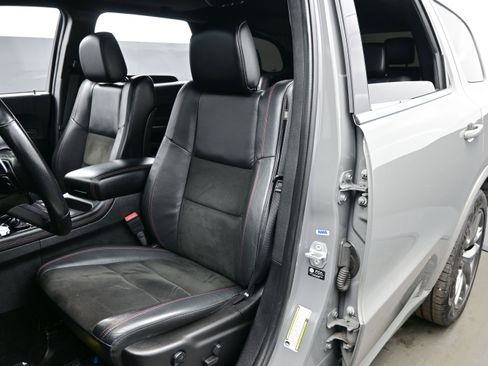 Used 2022 Dodge Durango R/T w/ Tow 'N Go Package AWD/4WD image 12