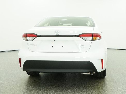 New 2026 Toyota Corolla LE FWD image 2