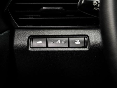 Used 2024 Nissan Altima 2.5 S FWD image 26